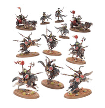 Load image into Gallery viewer, Warhammer Age of Sigmar: Spearhead Gloomspite Gitz – Snarlpack Huntaz