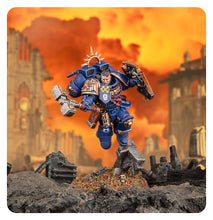 Load image into Gallery viewer, Warhammer 40K: Space Marine Captain with Jump Pack and Relic Shield