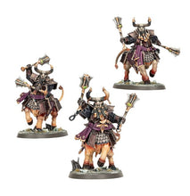 Load image into Gallery viewer, Warhammer Age of Sigmar - Helsmiths of Hashut Bull Centaurs/Annointed Sentinels