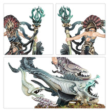 Load image into Gallery viewer, Warhammer Age of Sigmar: Idoneth Deepkin - Mathaela, Oracle of the Abyss