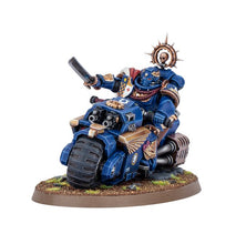 Load image into Gallery viewer, Warhammer 40k: Space Marines - Captain on Bike