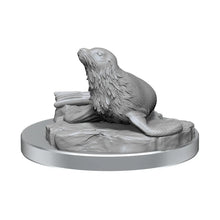 Load image into Gallery viewer, D&D Nolzur's Marvelous Unpainted Miniatures: Locathah & Seal