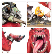 Load image into Gallery viewer, Warhammer AoS: Gloomspite Gitz - Loonboss on Giant Cave Squig
