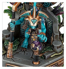 Load image into Gallery viewer, Warhammer Age of Sigmar: Seraphon- Skink Starseer
