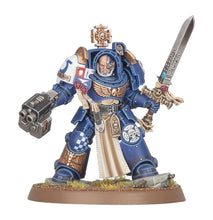 Load image into Gallery viewer, Warhammer 40K: Space Marines - Captain in Terminator Armor
