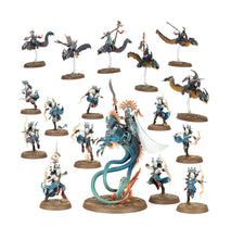 Load image into Gallery viewer, Warhammer Age of Sigmar: Spearhead - Idoneth Deepkin - Akhelian Tide Guard
