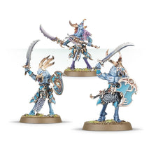 Load image into Gallery viewer, Warhammer Age of Sigmar: Disciples of Tzeentch - Tzaangors
