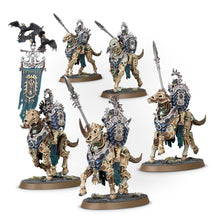 Load image into Gallery viewer, Warhammer Age of Sigmar: Ossiarch Bonereapers - Kavalos Deathriders
